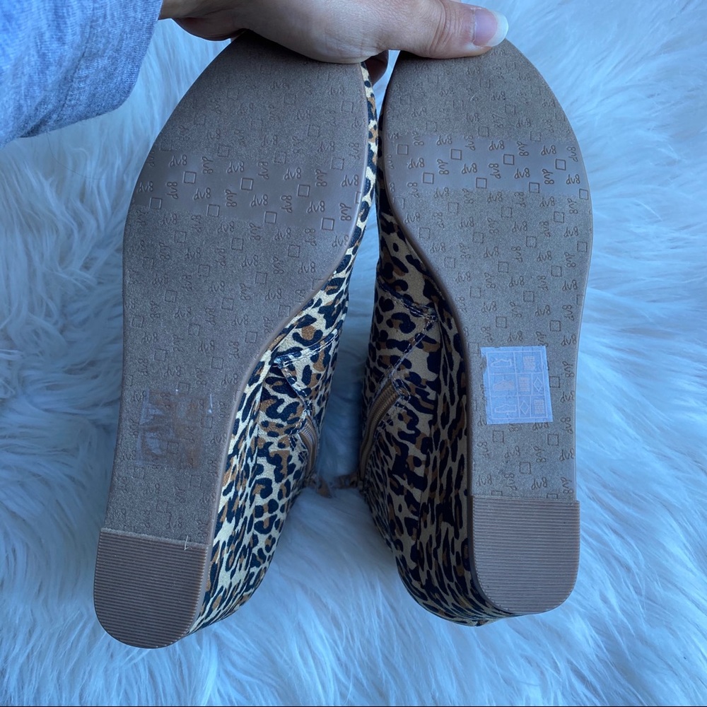 DV dolce vita leopard micro suede Brady booties - Picture 4 of 6
